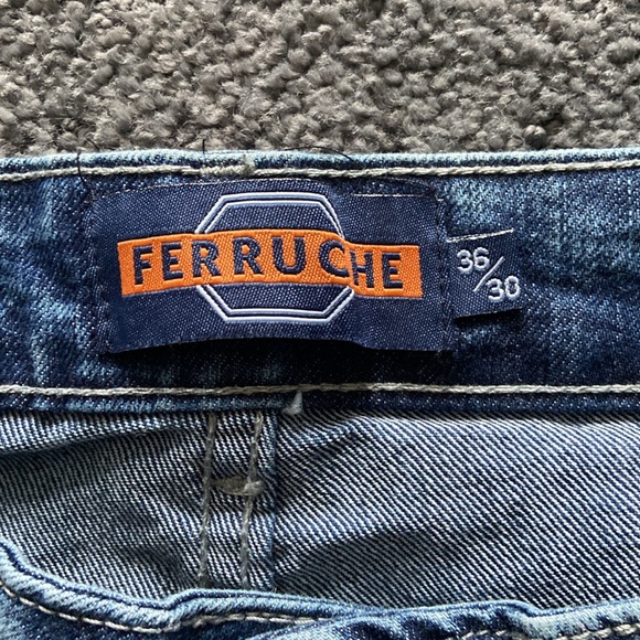 Dark blue washed jeans - Picture 3 of 4